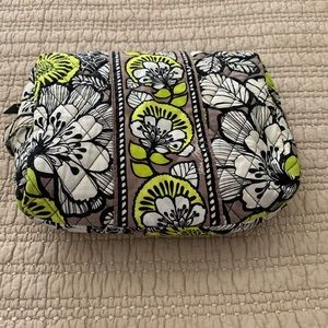 Vera bradley large makeup bag